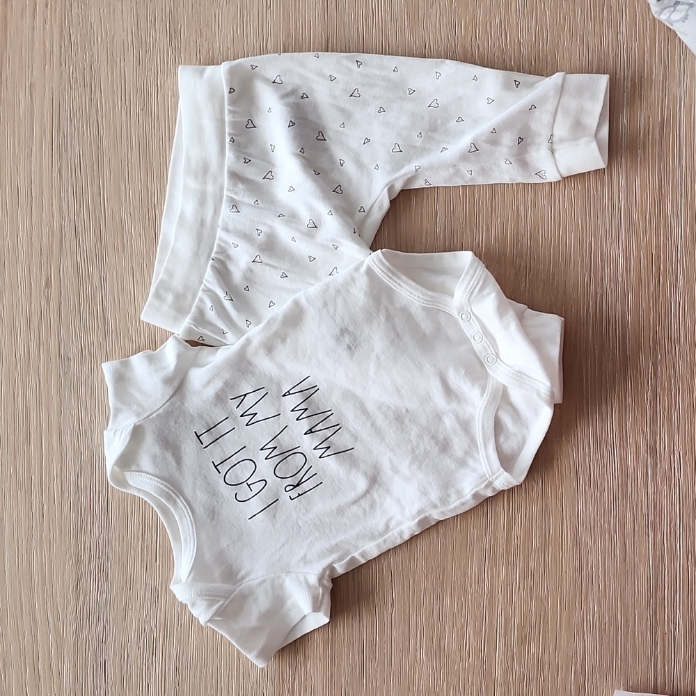 New 100% cotton 6-9 mths outfit bodysuit pants